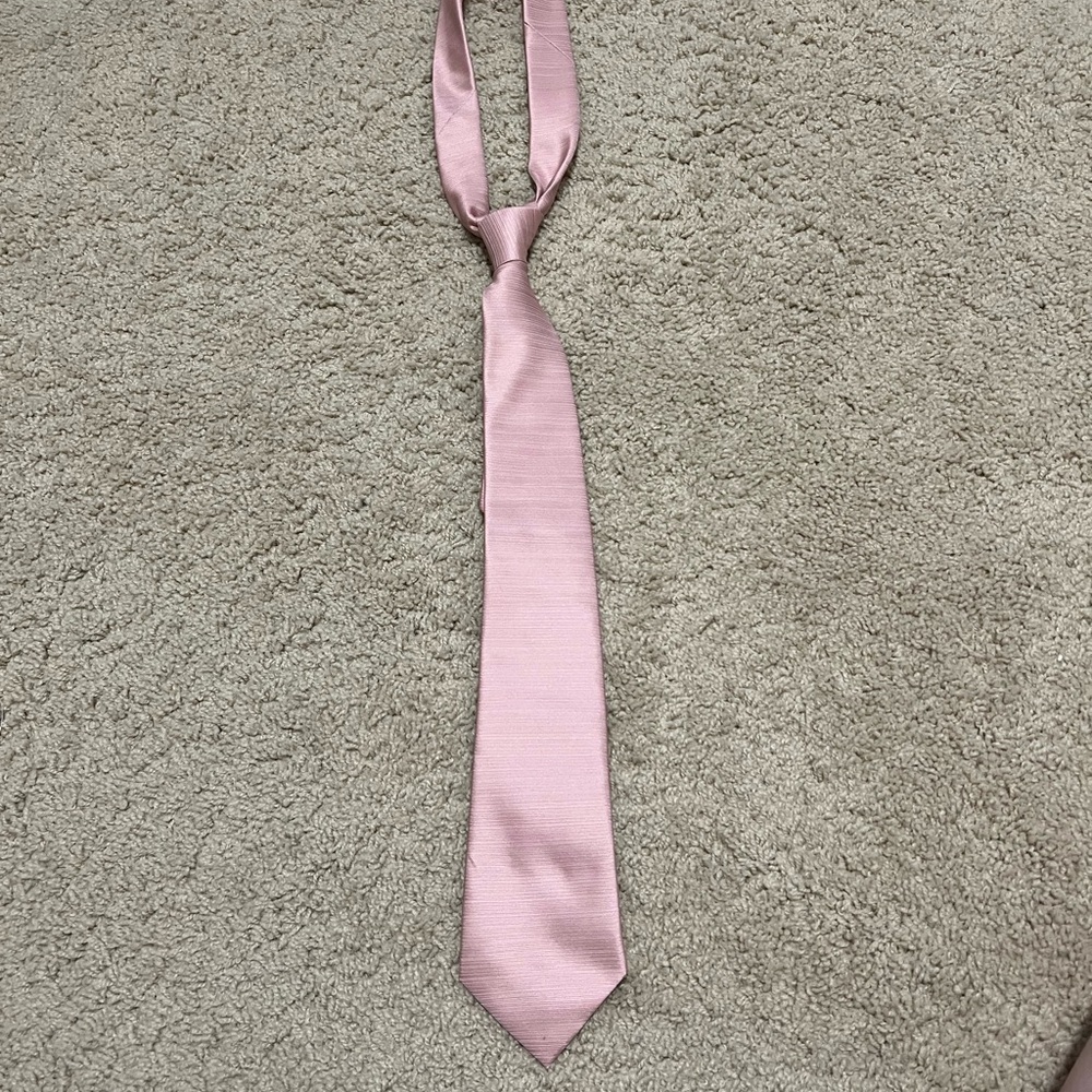 Hi Tie Elegant 100% Silk Pink Tie